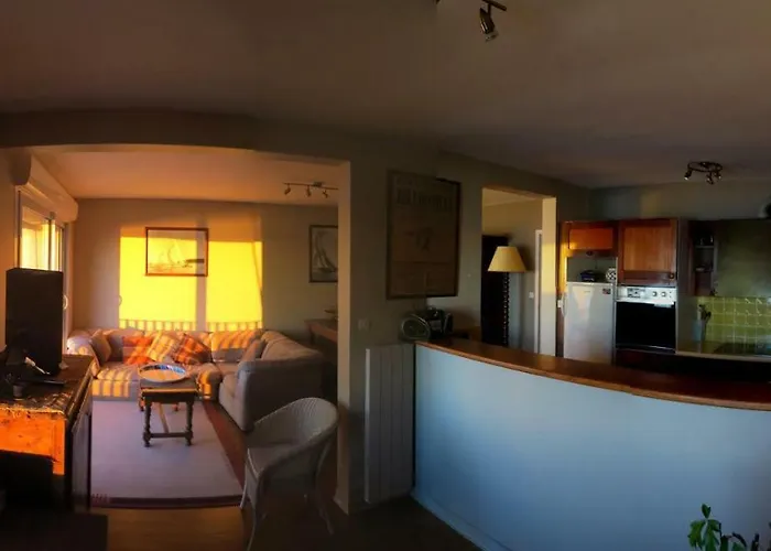 Les Goelands * Jullouville-les-Pins